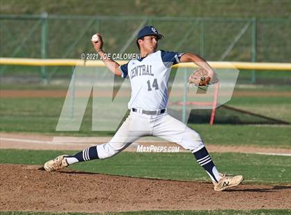 Thumbnail 3 in Pearsall @ Central Catholic photogallery.