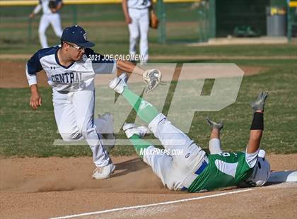 Thumbnail 2 in Pearsall @ Central Catholic photogallery.