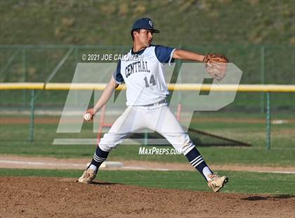 Thumbnail 2 in Pearsall @ Central Catholic photogallery.