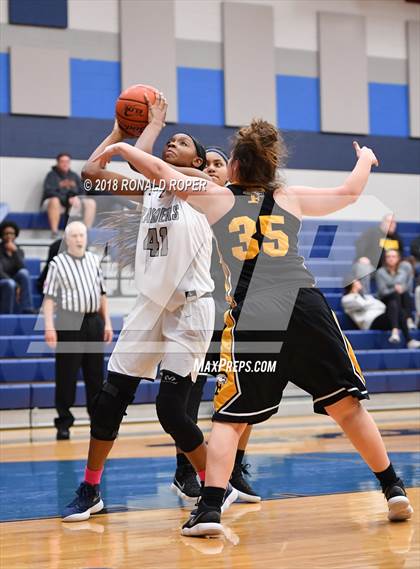 Thumbnail 1 in Forney @ Wylie East photogallery.