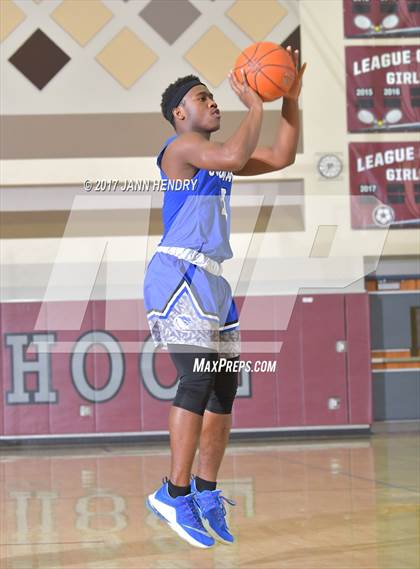 Thumbnail 3 in Catalina Foothills vs. Capital Christian (Rancho Mirage Holiday Invitational) photogallery.