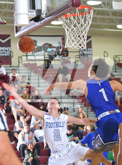 Thumbnail 3 in Catalina Foothills vs. Capital Christian (Rancho Mirage Holiday Invitational) photogallery.
