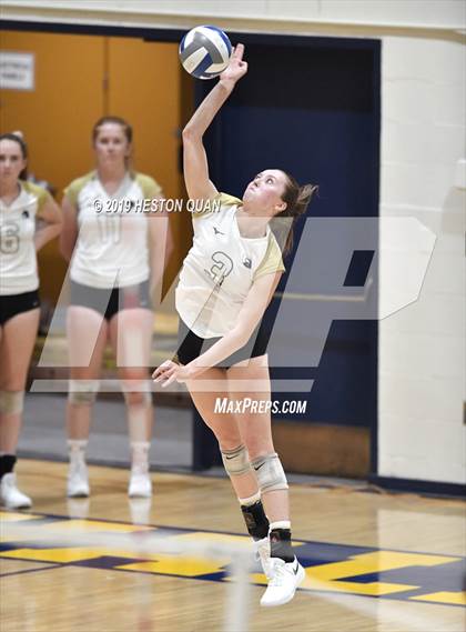 Thumbnail 3 in Canyon @ Valencia photogallery.