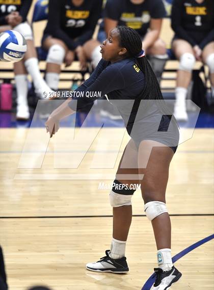 Thumbnail 3 in Canyon @ Valencia photogallery.