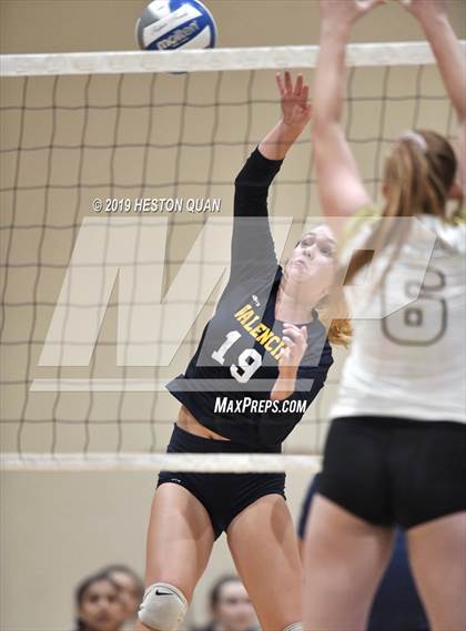 Thumbnail 1 in Canyon @ Valencia photogallery.