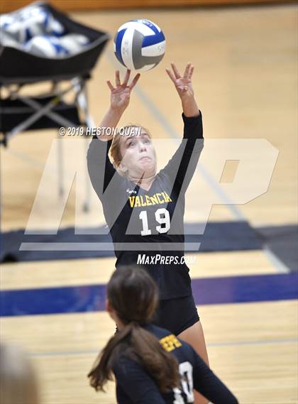 Thumbnail 1 in Canyon @ Valencia photogallery.