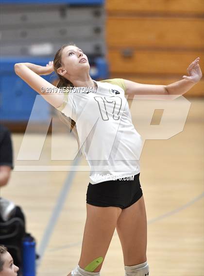 Thumbnail 3 in Canyon @ Valencia photogallery.