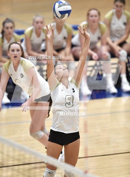 Thumbnail 3 in Canyon @ Valencia photogallery.