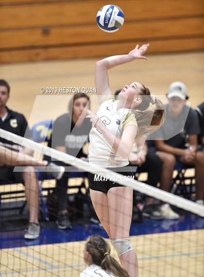 Thumbnail 3 in Canyon @ Valencia photogallery.