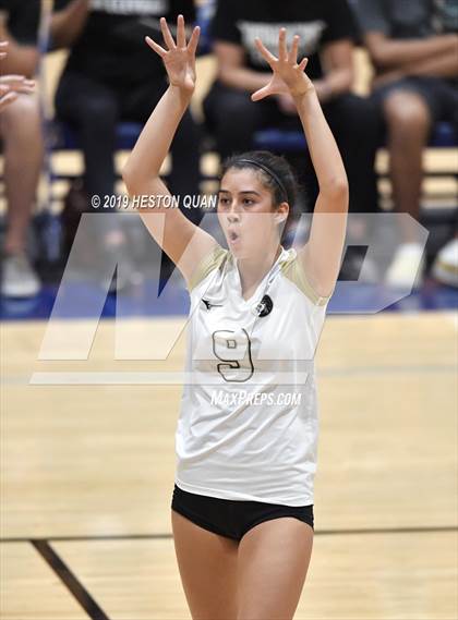 Thumbnail 2 in Canyon @ Valencia photogallery.