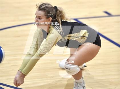 Thumbnail 2 in Canyon @ Valencia photogallery.