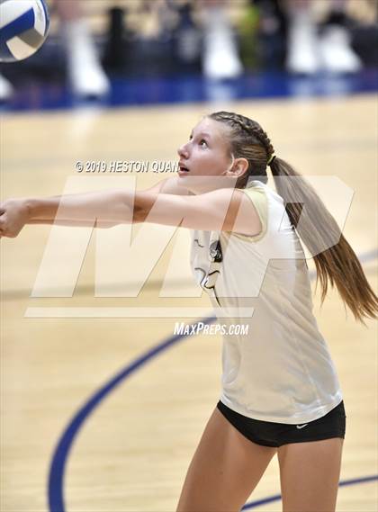 Thumbnail 2 in Canyon @ Valencia photogallery.