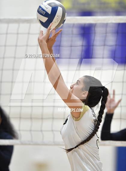 Thumbnail 1 in Canyon @ Valencia photogallery.