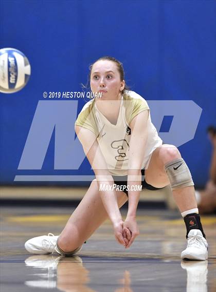 Thumbnail 2 in Canyon @ Valencia photogallery.