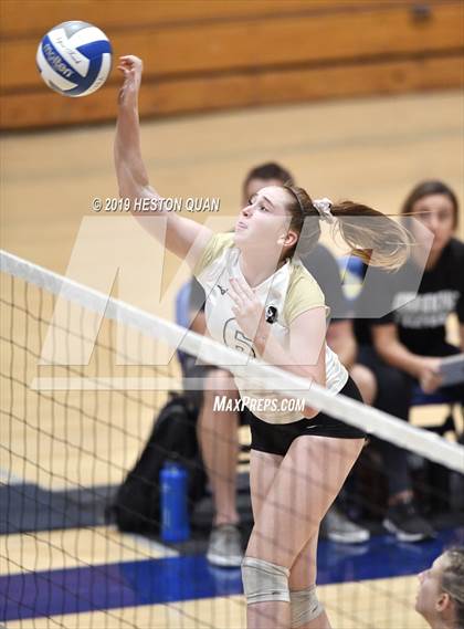 Thumbnail 2 in Canyon @ Valencia photogallery.