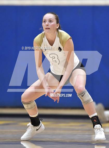 Thumbnail 1 in Canyon @ Valencia photogallery.