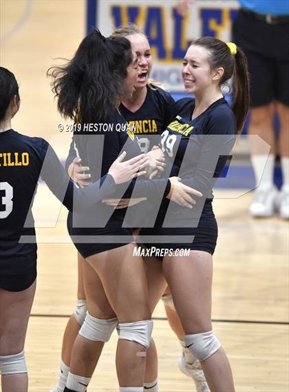 Thumbnail 1 in Canyon @ Valencia photogallery.