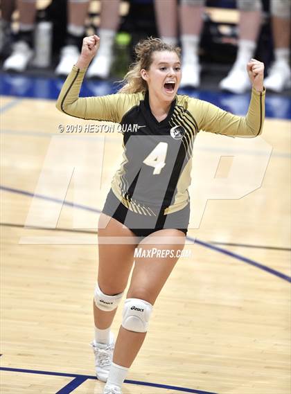 Thumbnail 3 in Canyon @ Valencia photogallery.