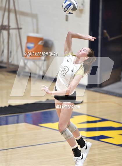 Thumbnail 3 in Canyon @ Valencia photogallery.