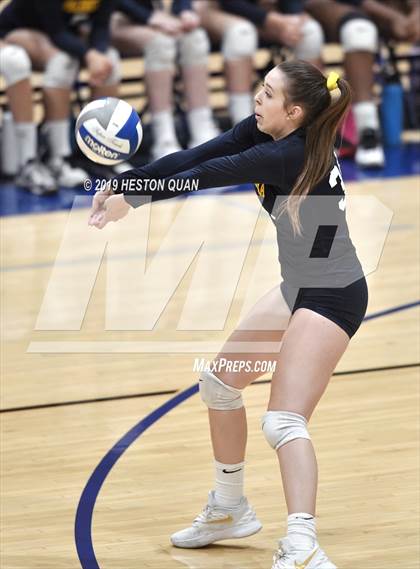 Thumbnail 2 in Canyon @ Valencia photogallery.