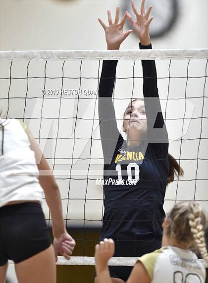 Thumbnail 3 in Canyon @ Valencia photogallery.