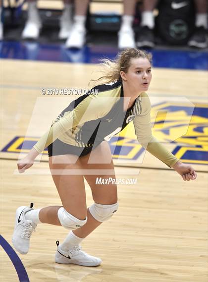 Thumbnail 3 in Canyon @ Valencia photogallery.