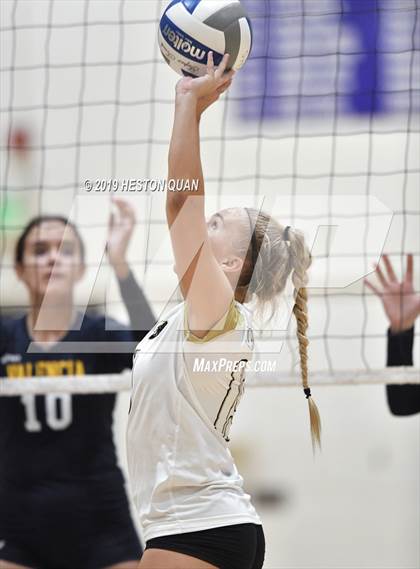 Thumbnail 1 in Canyon @ Valencia photogallery.