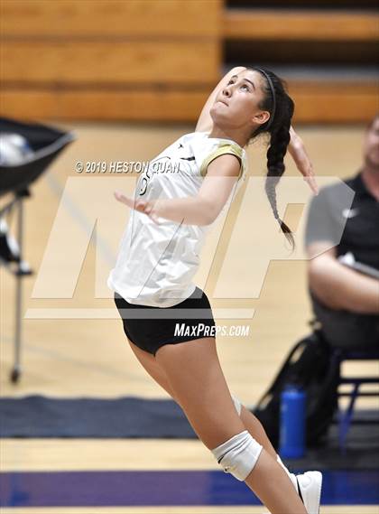 Thumbnail 3 in Canyon @ Valencia photogallery.