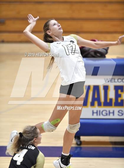 Thumbnail 3 in Canyon @ Valencia photogallery.