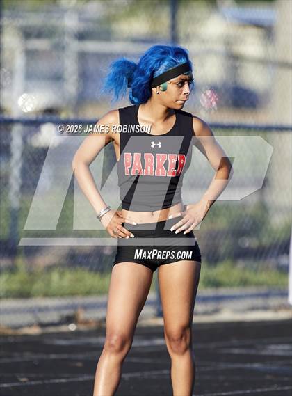 Thumbnail 1 in Stanton Invitational (400m) photogallery.