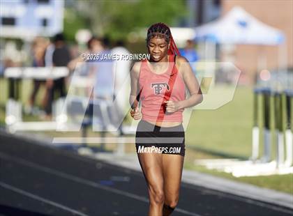 Thumbnail 2 in Stanton Invitational (400m) photogallery.