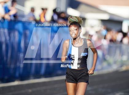 Thumbnail 2 in Stanton Invitational (400m) photogallery.