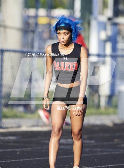 Thumbnail 1 in Stanton Invitational (400m) photogallery.