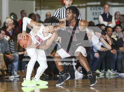 Thumbnail 2 in Iona Prep vs Archbishop Stepinac (Crusader Classic - Westchester County Center) photogallery.