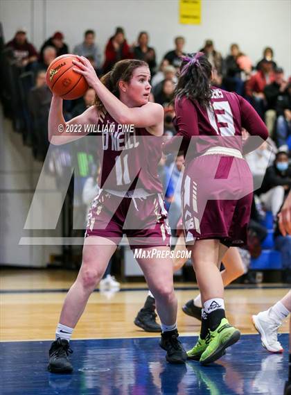 Thumbnail 3 in O'Neill vs. Red Hook (Section 9 Class B Final) photogallery.