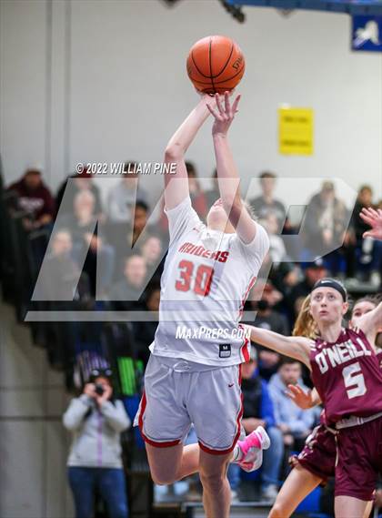 Thumbnail 1 in O'Neill vs. Red Hook (Section 9 Class B Final) photogallery.
