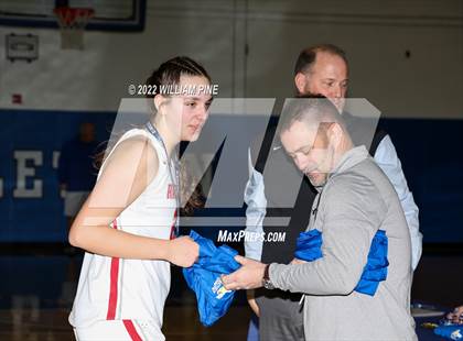 Thumbnail 2 in O'Neill vs. Red Hook (Section 9 Class B Final) photogallery.