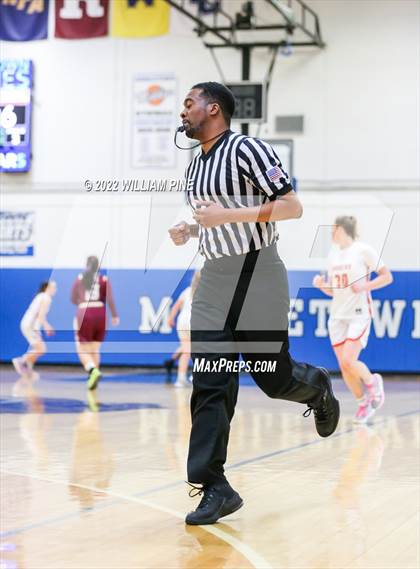 Thumbnail 3 in O'Neill vs. Red Hook (Section 9 Class B Final) photogallery.