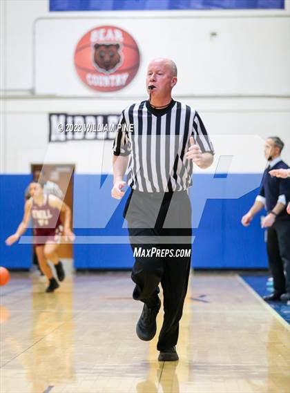 Thumbnail 2 in O'Neill vs. Red Hook (Section 9 Class B Final) photogallery.