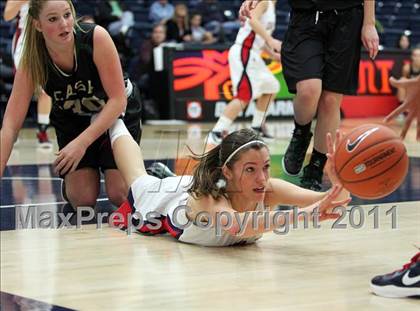 Thumbnail 2 in Dublin vs. Casa Grande (Miramonte Holiday Classic) photogallery.