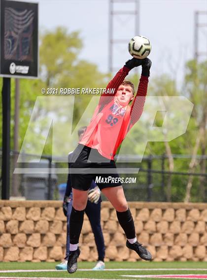 Thumbnail 2 in Wakeland vs. Kingwood Park (UIL 5A Final) photogallery.