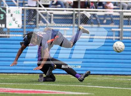 Thumbnail 2 in Wakeland vs. Kingwood Park (UIL 5A Final) photogallery.