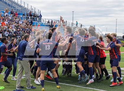 Thumbnail 2 in Wakeland vs. Kingwood Park (UIL 5A Final) photogallery.