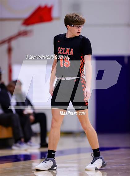 Thumbnail 3 in Lemoore vs. Selma photogallery.