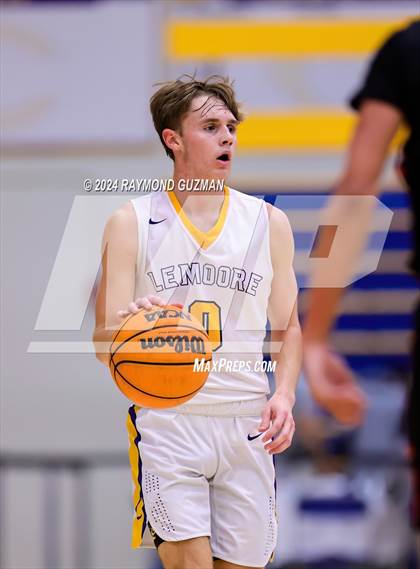 Thumbnail 1 in Lemoore vs. Selma photogallery.