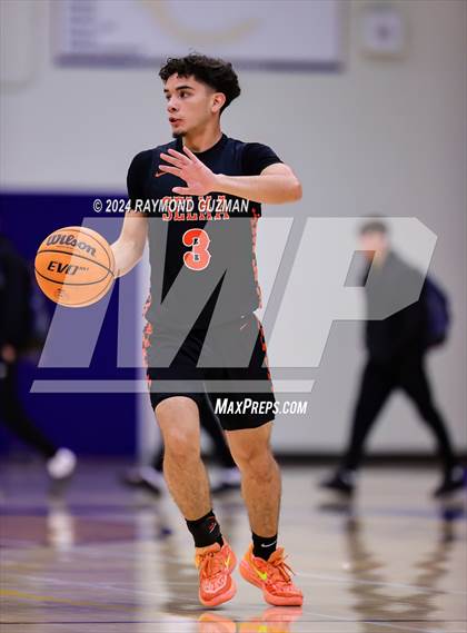 Thumbnail 1 in Lemoore vs. Selma photogallery.