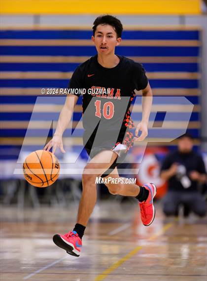 Thumbnail 2 in Lemoore vs. Selma photogallery.