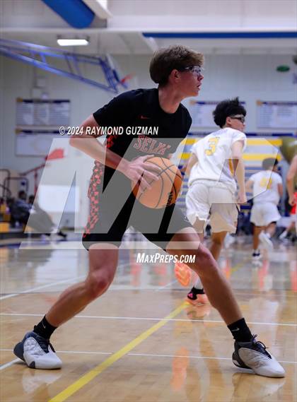 Thumbnail 1 in Lemoore vs. Selma photogallery.