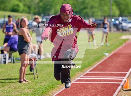 Thumbnail 1 in Lake Houston Conquerors Invitational (Triple Jump) photogallery.
