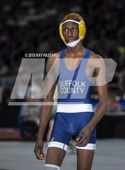 Thumbnail 3 in NYSPHSAA Wrestling Championships (Round 1) photogallery.